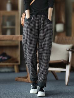 Item Code: 4753723457598 Material: 65%Cotton,35%Linen Pattern: Plaid Highlight: Elastic Waist,Pocket Season: Spring, Summer, Autumn, Winter PS:The size of the pants is a little smaller than the normal size.You can choose the right size according to the size measurement in the size chart. Washing Recommendations: Hand Wash With Cold Water;Iron at Low Temperature if Necessary（Less than 160 degrees）; Soft Machine Washing Spring Sweatshirt, Winter Plaid, Plus Size Winter, Newspaper Crafts, Solid Color Pants, October 29, Corduroy Dress, Maxi Robes, Linen Maxi Dress