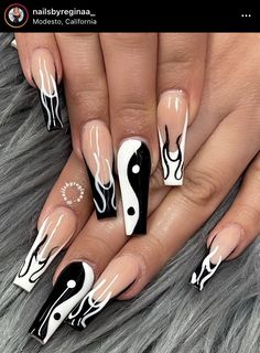 Ying Yang Nails, Black Acrylic Nail Designs, Acrylic Nail Designs Coffin, Teen Stuff, Unghie Sfumate, Summer Nail Art, Racun Shopee, White Acrylic Nails