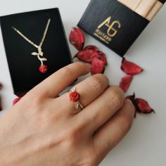 Rose Stone Ring*14K Red Stone Fashion Gold Ring For Girl*Gift For Her*For women Dainty jewelry 3th Wedding Gift Rose Ring*Gold Rose Ring*Floral Ring*Rose Jewelry https://asligold.etsy.com/listing/1328363775 # Features * Gram:2.50gr(approximate weight) * Size: 15 mm * Production Method:CASTİNG +Hand Made Polish  *Gemstones:Cubic Zircon  *Shape:Oval * 14 K (0,585) in gold *Special Gift Box  *Like all precious jewels,it comes in its own gift box. *Can include a little gift note  *The Gold Body Of The Ring İs Polished By Hand. *Available in White gold or Rose Gold choosing Enter the Name You Want  in the Ring **Birthstone** *January: Rhodolite,Garnet *February:Amethyst  *March: Aquamarine *April: Diamond  *May: Emerald *June: Alexandrite *July: Ruby *August: Peridot *September: Blue Sapphire * Red Stone Gold Ring, Rose Ring Wedding, Gold Rose Ring, Rose Wedding Rings, Stone Gold Ring, Girl Birthday Gifts, May Emerald, Rose Stone, Stone Fashion