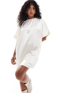 Dress by ASOS DESIGN For your weekend mood board Plain design Round neck Short sleeves Oversized fit Oversized Casual T-shirt Dress For Daywear, Cheap Oversized T-shirt Dress, Cheap Oversized T-shirt Dress With Short Sleeves, White Cotton Short Sleeve T-shirt Dress, Weekend Design, Tshirt Dresses, Black Oversized Crew Neck T-shirt Dress, Weekend Mood, Spring Floral Dress