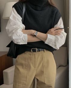 Vest Street Style, Street Style Outfits Casual, Job Clothes, Outfit Korean Style, Trendy Outfit Ideas, Fall Outfit Ideas, Trendy Fall Outfits, Trendy Outfit, Trendy Fall