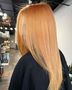 Strawberry Blonde Hair Dye, Dark Strawberry Blonde Hair, Reddish Blonde Hair, Hair Colors And Styles, Strawberry Blonde Ombre, Glowing Rose, Blonde Hair Dye, Dark Strawberry Blonde