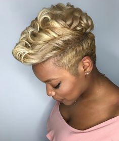 Epic Color & Cut @hairbylatise - https://blackhairinformation.com/hairstyle-gallery/epic-color-cut-hairbylatise/ Healthy Blonde Hair, Pale Blonde Hair, Copper Blonde Hair Color, Caramel Skin, White Blonde Hair, Cool Blonde Hair, Balayage Hair Blonde