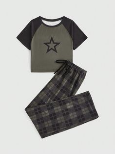 Women Short Raglan Sleeve Star Printed Plaid Shorts Pajama Set, School Army Green   Short Sleeve Knitted Fabric Colorblock,Geometric,Plaid Pant Sets Slight Stretch Summer Women Sleep & Lounge, size features are:Bust: ,Length: ,Sleeve Length: Clothes For Women Grunge, Halloween Pj Pants Aesthetic, Emo Pyjamas, Pajamas For School, Cute Pjs Set, Y2k Pyjamas, Emo Pajamas, Grunge Sleepwear, Emo Pjs