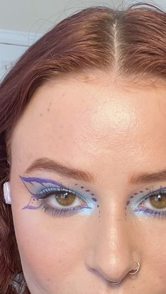 Artsy Eye Makeup, Colourful Eyeliner, Butterfly Eye Makeup, Butterfly Eyeshadow, Purple And Blue Butterfly, Butterfly Eyeliner, Liner Ideas, Eyeshadow Designs, Purple Eyeliner