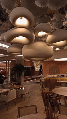 Restaurant aesthetic voronezh Wallpaper Dining Room, Wallpaper Dining, Guest Room Ideas, Room Lights Decor, Modern Bedroom Lighting, Living Room Lights, Garden Living Room, Wabi Sabi Interior, Modern Lights