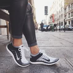 Not Just for the Gym: PARIS Edition! With Nike Flyknits and AF1 Lows | FinishLine Nike Free Runners, Nike Free Run, Roshe Run, Paris Mode, Nike Trainers, Nike Free Shoes, Nike Free Runs, Combat Boot