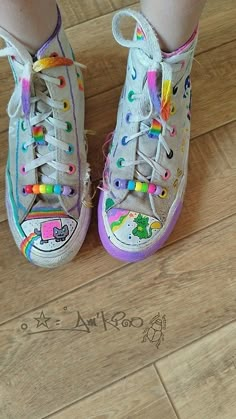 Customized Converse Ideas, Kidcore Converse, Converse Custom Ideas, Autismcore Aesthetic, Converse Painting, Converse Drawing, Converse Art