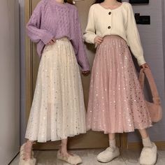 Tule Skirt Outfit, Reign Outfits, Girls Tulle Skirt, Tulle Skirts Outfit, Winter Wedding Outfits, Bridal Lehenga Designs, Muslim Outfits Casual, Stylish Short Dresses, Clothes Korean Style