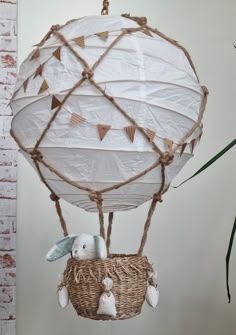 Nursery lamp diy Diy Hot Air Balloons, Baby Zimmer, Baby Bedroom, Kids Room Design, Baby Decor, Baby Room Decor, Nursery Themes, Boy Room