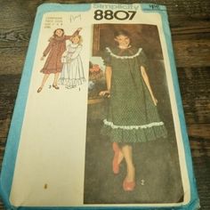 S

Simplicity Sewing Pattern 8807 Girl's Prairie Dresses Dress Size 7-8 from 1978 has been cut

Pattern envelope has wear & name written on the front
#Vintage #70s #PrairieDress Prairie Dresses, Simplicity Sewing, Name Writing, Simplicity Sewing Patterns, Prairie Dress, Home Accessory, Vintage 70s, Sewing Pattern, Home Accessories