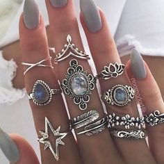 Style : Fashion Color : As Picture Gender : Women Girl Set Type:Ring Quantity:1set Material:Alloy Shapepattern:Picture Boho Silver Rings, Pearl Jewelry Ring, Boho Crown, Inexpensive Jewelry, Star Silver, Ring Sets Boho, Gold Pearl Ring, Silver Ring Set, Knuckle Rings