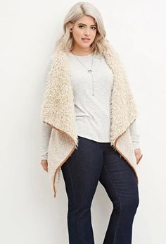 5 ways to wear a plus size fur vest that you will love Leggings Outfit Casual, Petite Curvy, Plus Size Fashion Tips, Fashion Statements, Fabulous Clothes, Faux Fur Vest, Vest Fashion, Work Looks, Curvy Girl Fashion