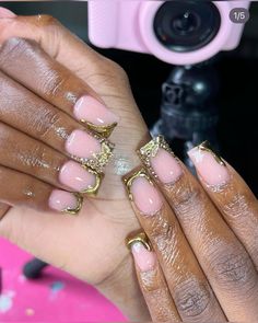 Short Acrylic Nails Gold, Gold Acrylic Nails Short, Acrylic Nails Gold Glitter, Acrylic Nails Gold, French Tip Set, Acrylic Nails Short, Gold French Tip, Gold Acrylic Nails