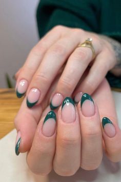 77 Fun Christmas Nails to Copy in 2022 - Chaylor & Mads Check more at https://lizy.in/77-fun-christmas-nails-to-copy-in-2022-chaylor-mads/ Fun Christmas Nails, Hoco Nails, Christmas Nails Easy, Cute Christmas Nails, Short Nail Designs, Xmas Nails, Christmas Nail Designs, Simple Ideas, French Tip Nails