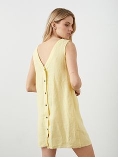 "Linen tank dress with snap fastening all over back. Easy to style, but far from boring with its raw hem and snaps at the back. Offered in medium-weight and exclusive linen. STYLE DETAILS * Regular fit * A-line silhouette * Raw hem detail * V-neck and deep v-back * Snap back * 2 inside pockets * Mini length * Made from medium-weight and exclusive linen SIZES & COLORS IN THE PICTURES * Model 1 is wearing size S in Butter Yellow (medium) linen. Model's height - 176 cm (5'9\"), bust - 83 cm (32.7\" Short Linen Dress, Flattering Plus Size Dresses, Linen Beach Dress, Linen Slip Dress, 2023 Wardrobe, Plus Size Linen, Mini Dress Outfit, Mini Dress Outfits, Wardrobe Refresh