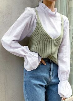 Classy Vintage Outfits, Mode Dope, Classy Vintage, Chique Outfits, Neue Outfits, Elegante Casual, Looks Street Style, Mode Inspo, Winter Mode