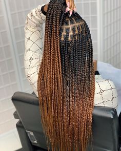 Ombre Braids Hairstyles, Cornrows Updo, Matrix Hairstyle, Ombre Braids, Crotchet Styles, Ombre Box Braids, Braids Knotless, Ombre Braid, Individual Braids