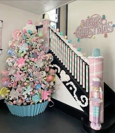 Have A Sweet Christmas, Christmas Tree Decorations Diy, Christmas Tree Inspiration, Candy Christmas