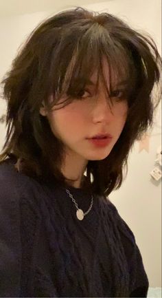 Grunge Haircut, Celana Jogger Wanita, Short Grunge Hair, Hair Inspiration Short, Wolf Cut, Shot Hair Styles, Hair Stylies, Haircuts For Medium Hair, Haircuts Straight Hair