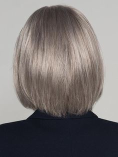 Tempo 100 Deluxe by Ellen Wille is a classic bob with textured ends, a longer side bang and face-framing layers. This mid-length style features a 100% hand-tied cap, lace front, and monofilament top, and is ideal for an average head size. The density of the ready-to-wear synthetic hair looks more like natural hair and requires little to no customization or thinning. Tempo 100 Deluxe is part of the Ellen Wille Hair Power collection. SPECIAL FEATURES 100% Hand-tied Cap – Each hair is individually Bob With Textured Ends, Long Side Bangs, Bob Cut Wigs, Classic Bob, Light Ash Blonde, Monofilament Wigs, Sandy Blonde, Face Framing Layers, Golden Blonde