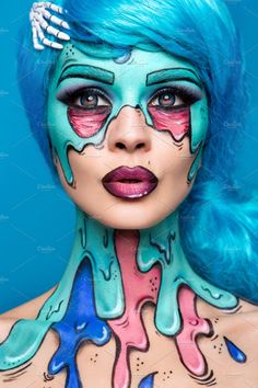 Art Brainstorm, Zombie Pop, Halloween Maquillage, Pop Art Zombie, Horror Face, Female Body Paintings, Pop Art Makeup, Face Art Makeup