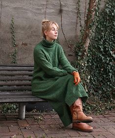 Ravelry: Qanik Dress / Qanik-kjole pattern by Anna & Heidi Pickles Knit Sweater Dress Pattern, Sweater Dress Pattern, Green Knit Dress, Knit Dress Pattern, Tweed Yarn, Long Sweater Dress, Knit Bottom, Maxi Knit Dress, Knit Sweater Dress