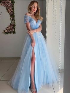 Blue Tulle Prom Dress, Prom Dresses Off The Shoulder, Chic Evening Dress, Light Blue Prom Dress, Prom Dresses 2023, Dresses Off The Shoulder, Prom Dress Ideas, Blue Dress Formal, Lace Prom Dress