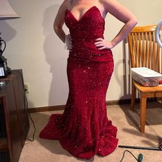 Beautiful Elegant Dress Sure To Be A Show Stopper. Color Is Bright Red Covered In Sequins. Has The Tags Still On It. Red Prom Dress Plus Size, Red Dress With Train, Elegant Red Dresses, Elegant Red Dress, Dress With Train, Prom Dress Plus Size, Health Knowledge, Dresses Elegant, Elegant Red