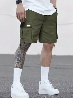 Men's Flip Pocket Casual Workwear Cargo Shorts Army Green Street   Fabric Colorblock,Letter,Plain Straight Leg Non-Stretch Summer Men Clothing, size features are:Bust: ,Length: ,Sleeve Length: Short Cargo Pants Outfit Men, Army Style Outfit, 5 Inch Inseam Shorts Men, Short Pants Outfit Men, Simple Outfits Men, Short Verde, Green Shorts Outfit, Cargo Shorts Outfit, Cargo Pants Outfit Men