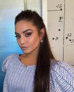 Vanessa Hudgens Short Hair, Vanessa Rose, Braided Hairdo, Summer Makeup Looks, Celebrity Beauty