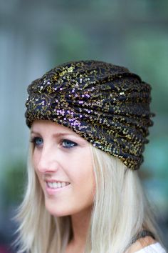 One part exotic, one part glam...this glittering, sequined, fashion turban is all parts show-stopping style!! Sparkle in the sunshine, sparkle in the disco light...this piece has it's own magic and looks as great with a simple t-shirt as it does with a festive maxi dress!! Tuck your hair up into it for a 1920's take on the item, or let your hair fall loose for a more bohemian vibe. ♥Extra stretchy; One size will fit most. ♥95% polyester; 5% spandex sequin fabric. ♥Lined with 95% Rayon; 5% spande Sequin Turban, Turbans For Women, Fashion Turban, 1920s Women, Turban Hats, Gowns Couture, Headband Wrap, Chemo Headwear, Head Wrap Scarf