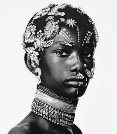 Imari Karanja, Fancy Updos, Viviane Sassen, Silver Things, Editorial Vogue, Saul Leiter, Vogue Editorial, Oh My Goddess, Tim Walker