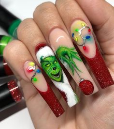 "THE NAIL TECH WHO STOLE CHRISTMAS" GEL COLLECTION – NAILZ BY DEV Grinch Nails, O Grinch, Nail Art Noel, Michelle Lee, Unghie Sfumate, Cute Christmas Nails, Christmas Gel Nails, Dope Nail Designs, Christmas Nails Acrylic