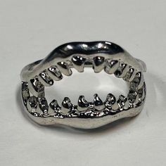 Y2k 2000s Vintage Style Shark Ring Vintage Silver Ring Brand New Size 7 Shipping:$4 Bundle Bundle Bundle Shark Ring, Accessories Y2k, Funky Rings, Y2k Rings, Vintage Silver Ring, Vintage Silver Rings, 2000s Vintage, Funky Jewelry, Dark Fashion