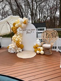 Bumble bee themed baby shower balloons 

Mama to bee baby shower balloons Mummy To Bee Theme, Balloon Arch Bee Theme, Mom To Bee Baby Shower Decorations, Parents To Bee Baby Shower Ideas, What Will Our Honey Bee Gender Reveal