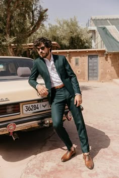 Dark Green Suit Men, Green Suit Men, Olive Green Suit, Green Wedding Suit, Stylish Mens Suits, Mens Wedding Attire, Groom Wedding Attire, Wedding Outfit Men, Wedding Groomsmen