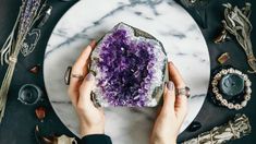 Amethyst Healing Properties and Uses in Alternative Medicine Plants In Vases, Beginner Witch Tips, Amethyst Healing Properties, Shaman Stones, Beginner Witch, Witch Tips, Amethyst Healing