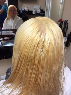 How To Get a Level 10 Ash Blonde Hair & Get Rid of Your Yellow or Golden Hair Once And For All! - Ugly Duckling Blonde Hair Without Bleach, Bleach Hair Dye, Bleach Hair Color, Blonde Hair Bangs, Best Blonde Hair Color, Hair Lightening, Bleaching Hair