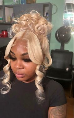 Blonde Lace Front Ponytail, 613 Wig Hairstyles Updo, Blonde Wig Hairstyles For Prom, Lace Front Wig Ponytail Black Women, Blonde Wig Pinned Up, Up Wig Hairstyles, Blond Frontal Ponytail, Lace Front Wigs Two Ponytails, Ash Blonde Wig Black Women Updo