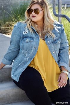 Plus Size Tunic Dress, Outfits Gorditas, Plus Size Clothing Stores, Plus Size Fall Outfit, Plus Size Denim, Fashion Influencer, Big Girl Fashion, Stylish Plus, Curvy Girl Outfits