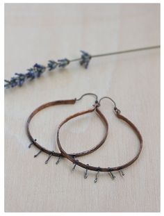 Large Copper Hoop earrings: Hammered hoops - Rustic Metalwork jewelry - Tribal hoops - Mixed metal e Hammered Copper Hoop Jewelry, Bohemian Hand Forged Metal Hoop Earrings, Metalworking Jewelry, Hand Forged Copper Hoop Earrings In Silver, Artisan Oxidized Hoop Earrings, Artisan Copper Hoop Earrings, Pierced, Handmade Hoop Earrings, Boho Hoop Earrings, Mixed Metal Earrings