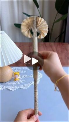 ▷paper towel rolls crafts for adults, paper towel rolls storage! Diy Fan Craft, How To Make A Paper Fan, Craft With Newspaper, Folding Paper Crafts, Fan Craft, Fun Origami, Paper Roll Crafts Diy, Paper Projects Diy, Paper Towel Crafts