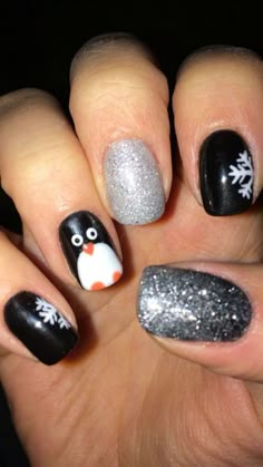 Short Penguin Nails, Penguin Nail Art Winter, Penguin Nails Christmas, Penguin Nail Designs, Mercedes Nails, Penguin Nail Art, Normal Nails, Penguin Nails, Plaid Nail Art