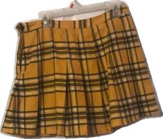 Trendy Yellow School Bottoms, Trendy Yellow Bottoms For School, Yellow Pleated School Skirt, Yellow Pleated Skirt For School, Yellow School Skirt For Spring, Yellow Mini Skirt For School, Yellow Mini Skirt For Fall, Trendy Yellow Mini Skirt For Fall, Trendy Yellow School Skirt