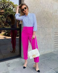 Pink Leggings Outfit, Semi Casual Outfit, Work Attire Women, Stockings Outfit, Daily Fashion Inspiration, Pink Pants, Business Casual Outfits