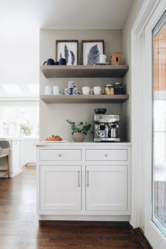 the kitchen is clean and ready to be used for breakfast or brunch time