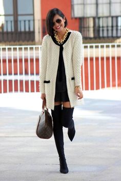 Winter Outfits 2014, Knee Boots Outfit, Perfect Winter Outfit, Outfit 2020, Skirt Diy, Mode Tips, Chanel Outfit, Stylish Eve, Gucci Outfits