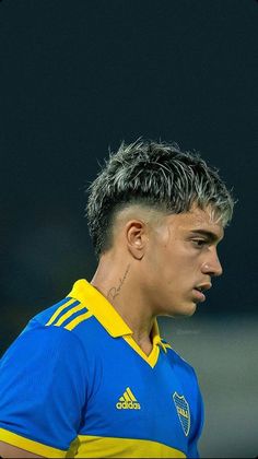 Soccer Player Hairstyles, Soccer Players Haircuts, Neymar Jr Hairstyle, Football Hair, Soccer Hairstyles, Zayn Malik Style, Low Fade Haircut, Hair Barber