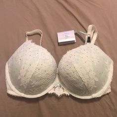 Pale Blue And White Lace Embellished Dream Angels Push Up Bra From The Vs Bridal Collection, New White Bra And Under Set, Elegant Light Blue Victoria's Secret Bra, Elegant Light Blue Bra, Cute Box Braids, Strapless Bralette, White Bra, Lounge Bra, Cute Box Braids Hairstyles, Vs Bras